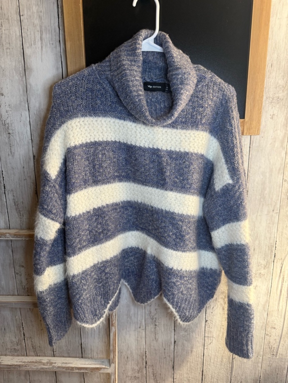 Vg.Edition Blue and White Wool
Blend Striped One Size/L oversized sweater